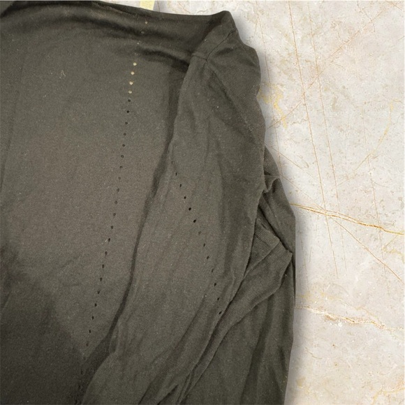 Black V-Neck Women's Top - Picture 4 of 5